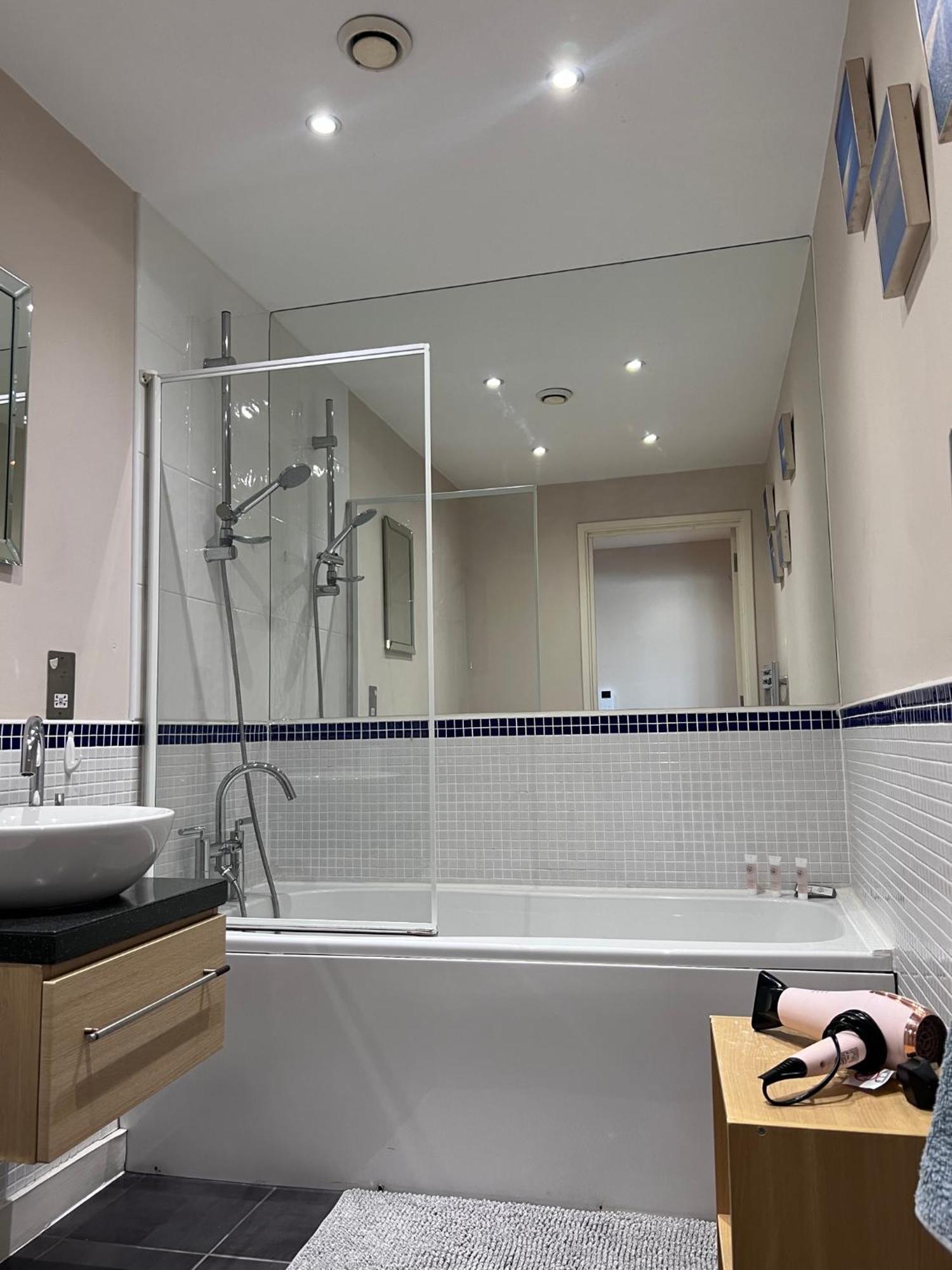 Great City Centre Getaway Apartment 2 Bed Near The Beach And Shopping Area Σουόνσι Εξωτερικό φωτογραφία